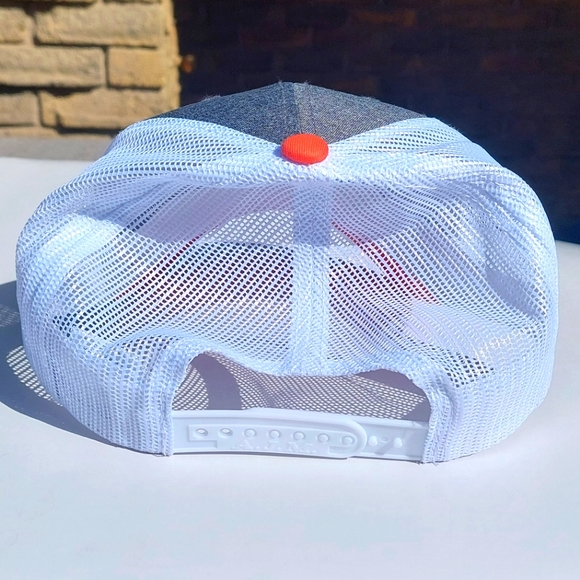 FedEx Express Hat Like New with a Great Colour Combination of Gray, Orange White - Picture 2 of 4